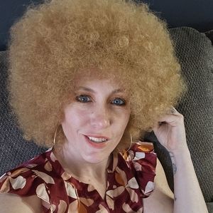 Meet your Posher, Rhonda